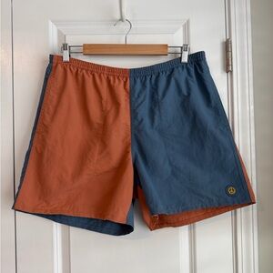 Patagonia Men’s Baggies Shorts 5” Peace Patch Utility Blue Orange Size Large